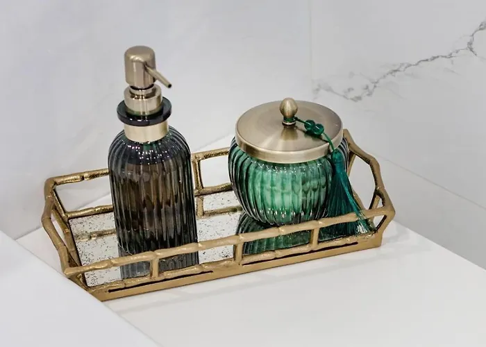 公寓 Sunny Vibes & Balcony With Pool 埃斯平霍