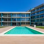 Apartment Sunny Vibes & Balcony With Pool