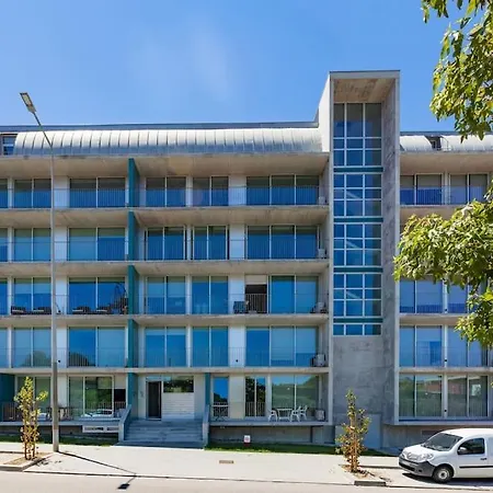 Sunny Vibes & Balcony With Pool * Espinho (Aveiro)