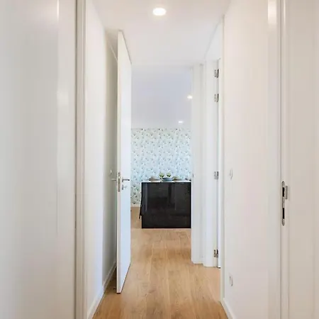 Apartmán Sunny Vibes & Balcony With Pool