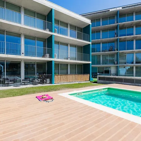 Sunny Vibes & Balcony With Pool Apartmán Espinho (Aveiro)