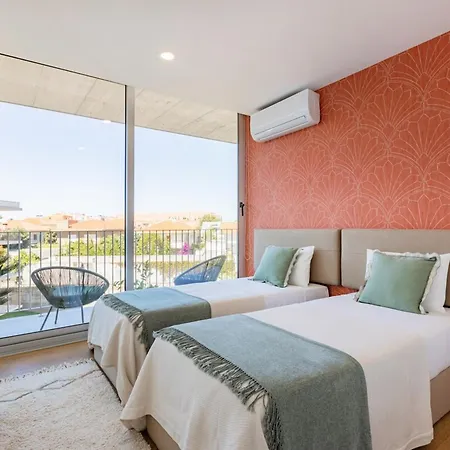 Apartman Sunny Vibes & Balcony With Pool