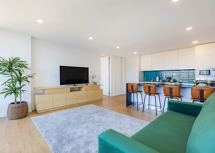 Sunny Vibes & Balcony With Pool Espinho (Aveiro)